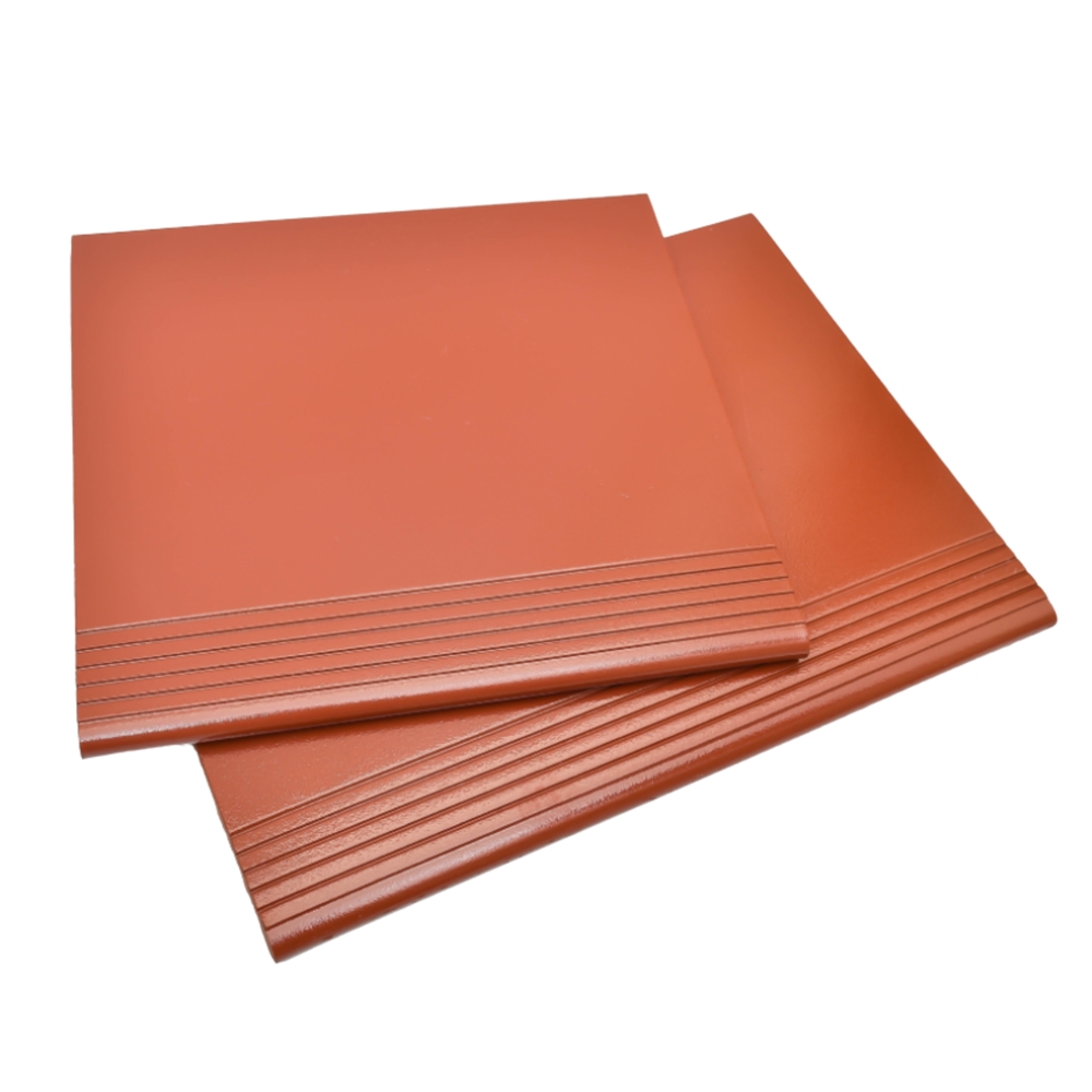 Gạch lát sân 30x30 bậc thềm cotto tráng men đỏ