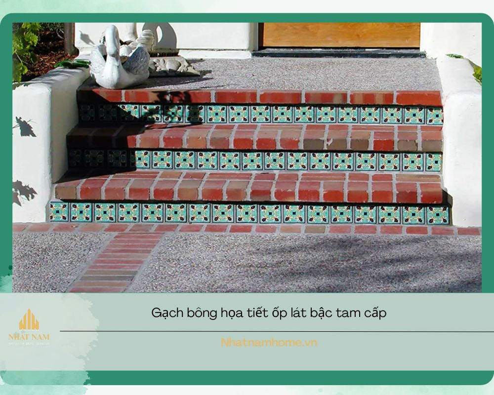Gạch ốp bậc tam cấp